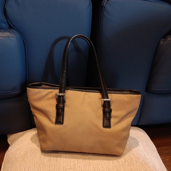 Vintage Coach Limited Edition Tan and Black Tote Bag Hand Bag - Picture 3 of 9